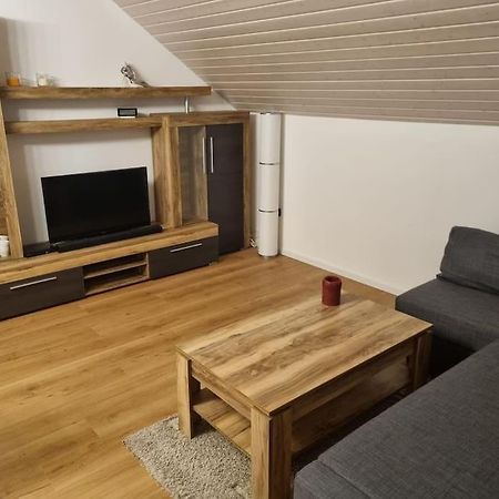 Gemuetliche Wohnung Am Waldrand Thierhaupten Exterior foto